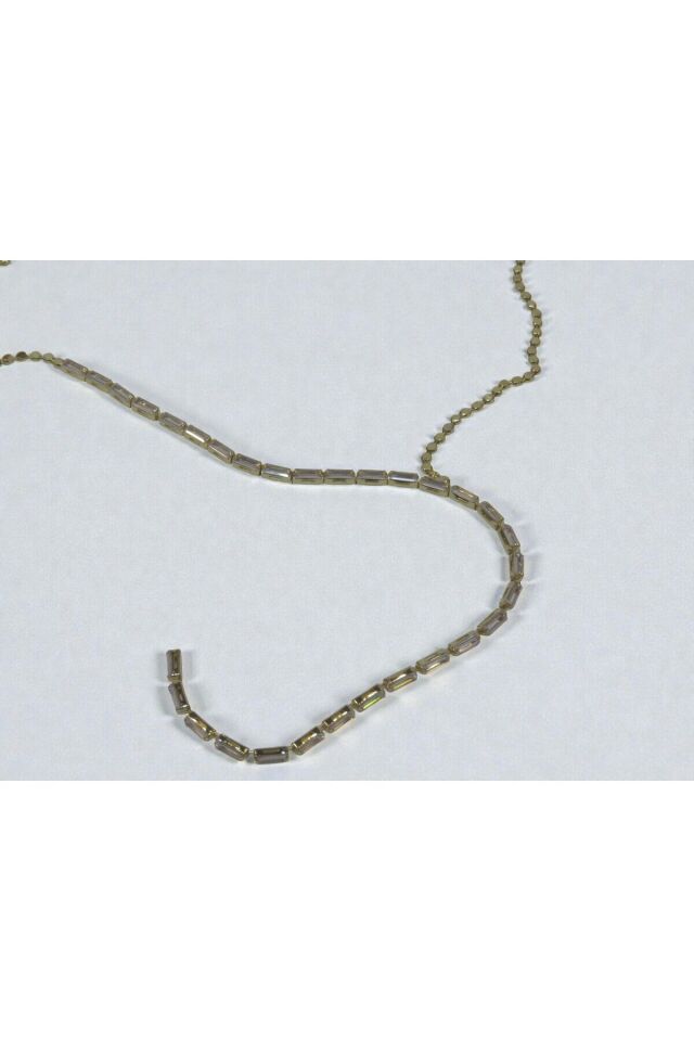 Zarif Taşlı Gold Çelik Kolye